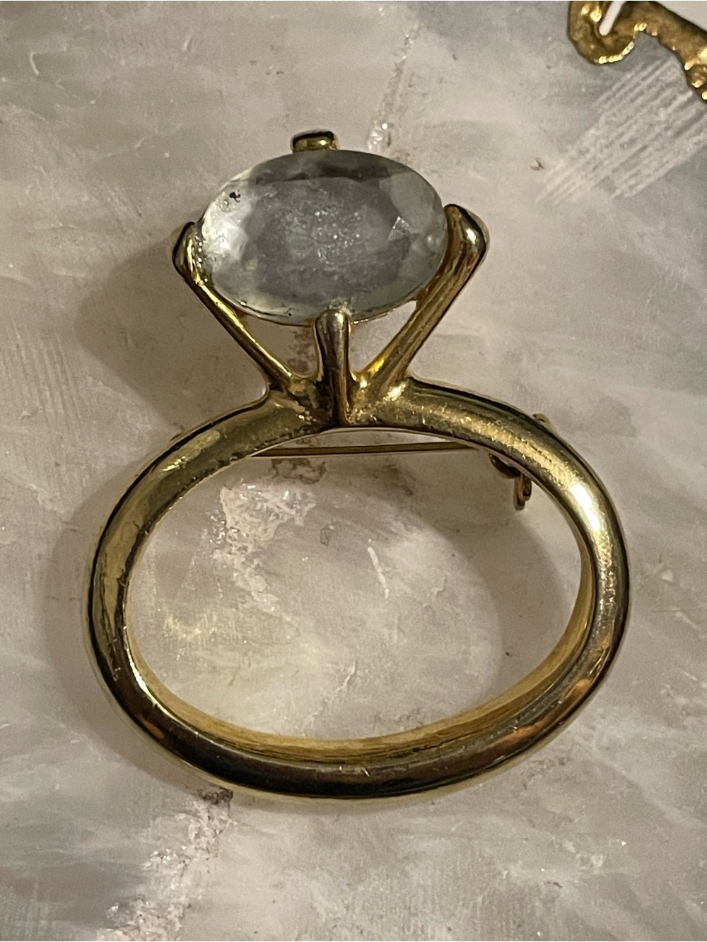 Vintage Gold Tone Engagement / Wedding Brooch #8930